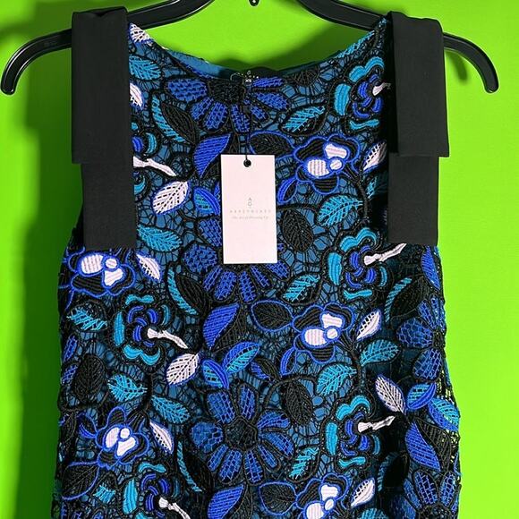 Abbey Glass Michelle Gown Blue Daisy Floral Lace Size XS - Picture 4 of 5